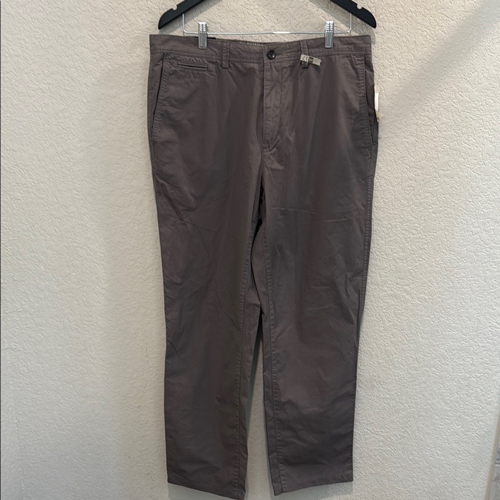 Banana Republic Men's Gray Pants 35 by 34 NWT